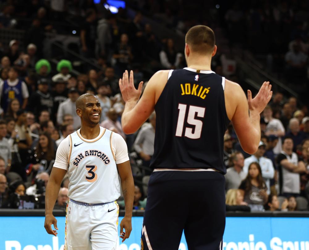 批评甚至谩 批评甚至谩