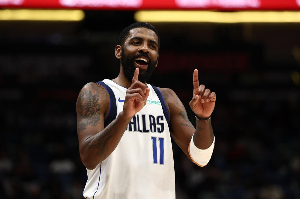 其中包括多 其中包括多